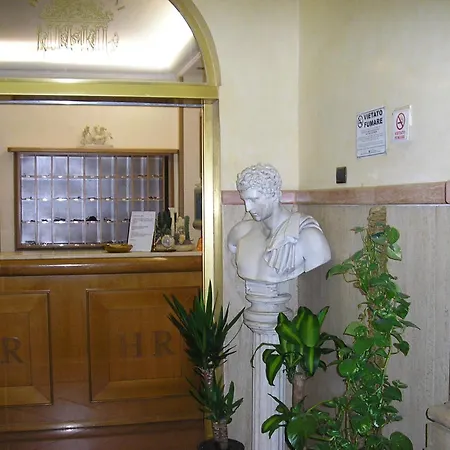 Hotell Rimini 3*