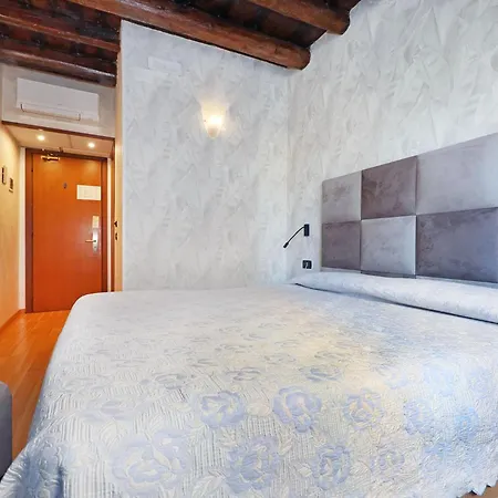 Hotel Rimini Rome