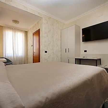 Hotel Rimini 3*
