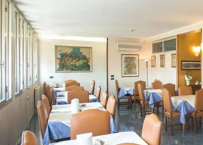 里米尼酒店 罗马