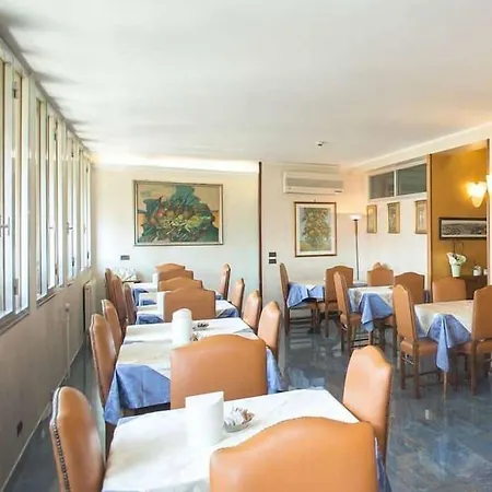 Rimini Hotel 3*