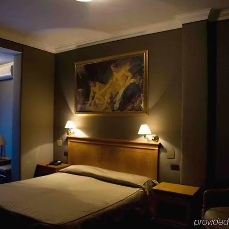 Rimini 3* Rome